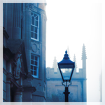 Город Уголок старого города с уличным фонарём аватар