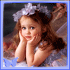 Дети Девочка с цветочным венком аватар