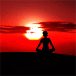 Рассветы, закаты Силуэт медетирующего человека на фоне заката аватар