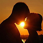 Рассветы, закаты Силуэт влюбленной пары на закате солнца аватар