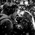 Любовь, люблю, целую Романтичный поцелуй под снегом аватар