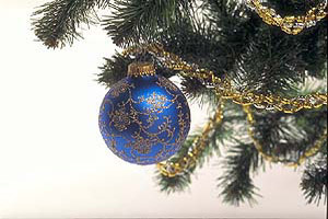 Новый год и Рождество Голубой шарик  на новогодней ёлке аватар