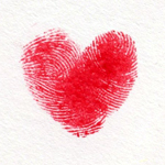 Сердце, сердечко Алое сердце нарисованно губной помадой аватар