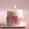 Сердце, сердечко Белая свеча декорированная розовыми сердцами аватар